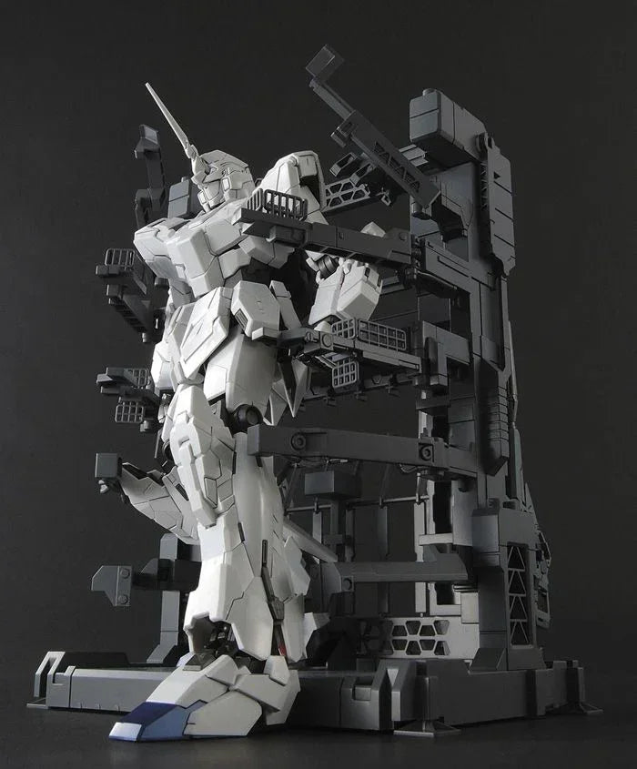 Bandai Unicorn Gundam HD Color + MS Cage MG 1/100 Model Kit - A-Z Toy Hobby