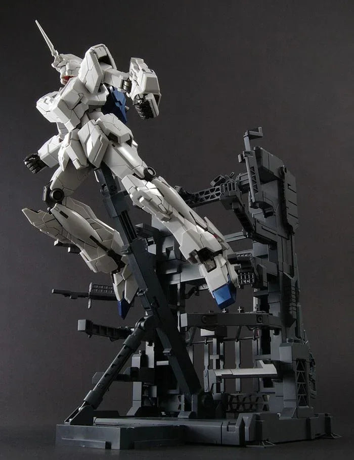MG 1/100 ユニコーンガンダム HDカラー+MS CAGE MG 1/100 ユニコーンガンダム HDカラー+MS CAGE│株式会社BANDAI