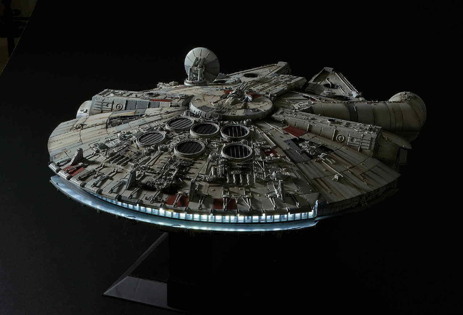 Bandai Star Wars Millennium Falcon PG 1/72 Model Kit - A-Z Toy Hobby