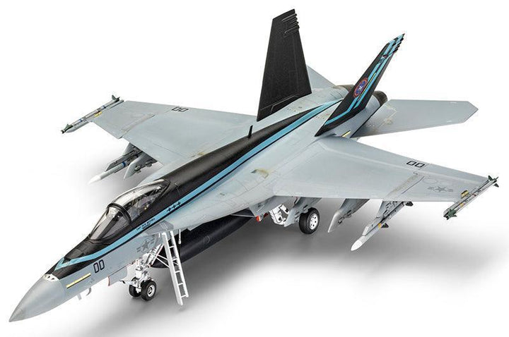 Revell 03864 Maverick's F/A-18E Super Hornet TOP GUN 1:48 Revell 03864 Maverick's F/A-18E Super Hornet TOP GUN 1:48