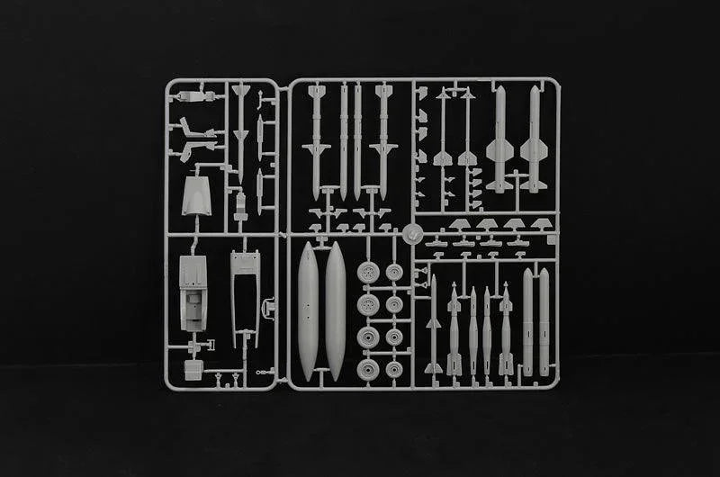 Italeri 2823 F/A-18F Super Hornet US Navy Special Color 1/48 Model Kit - A-Z Toy Hobby