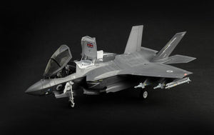 Italeri #2810 F-35 B Lightning II STOVL Version 1/48 Model Kit - A-Z Toy Hobby