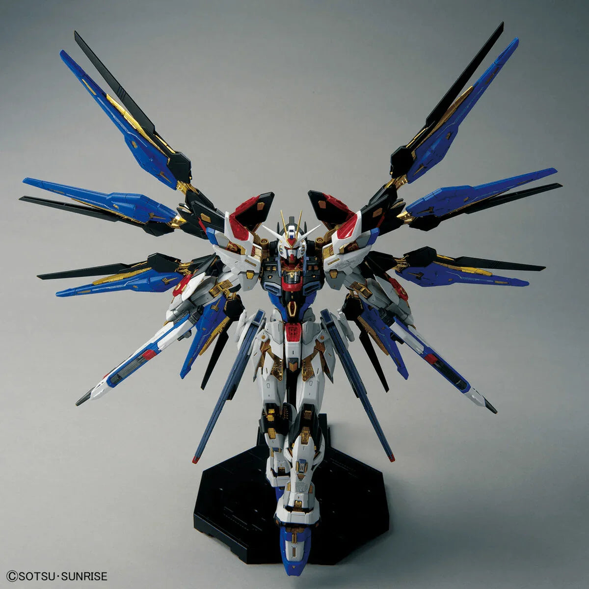 【新品】MGEX 1/100 STRIKE FREEDOM GUNDAM Amazon.com: Bandai Hobby - Gundam Seed Destiny - Strike