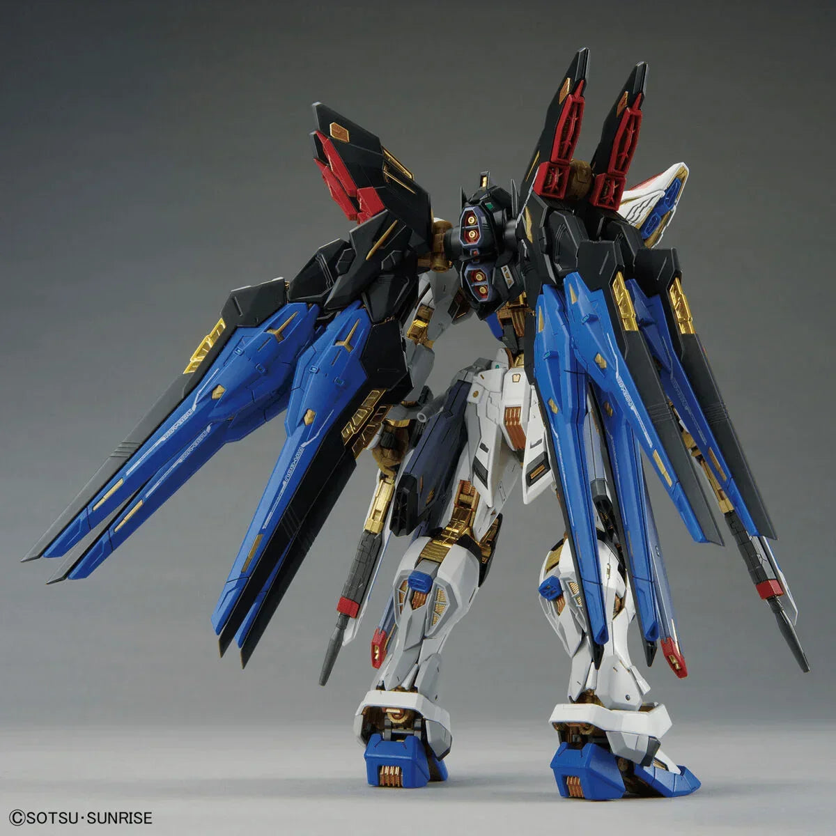 ロボット MGEX 1/100 STRIKE FREEDOM GUNDAM Bandai MGEX 1/100 Strike ロボット MGEX 1/100 STRIKE FREEDOM GUNDAM Bandai MGEX 1/100 Strike