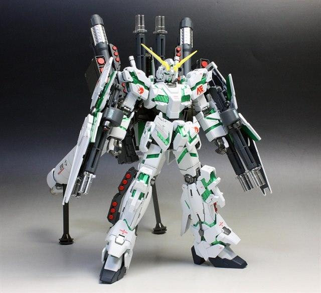 Bandai 178 Full Armor Unicorn Gundam (Destroy Mode) HGUC 1/144 Model Kit - A-Z Toy Hobby