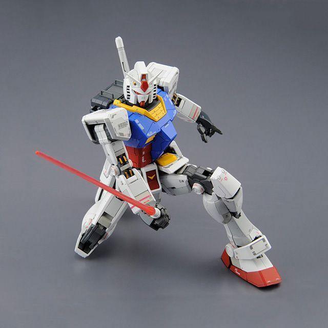 Gundam RX-78-2 Ver 3.0 MG 1/100 Model Kit - A-Z Toy Hobby