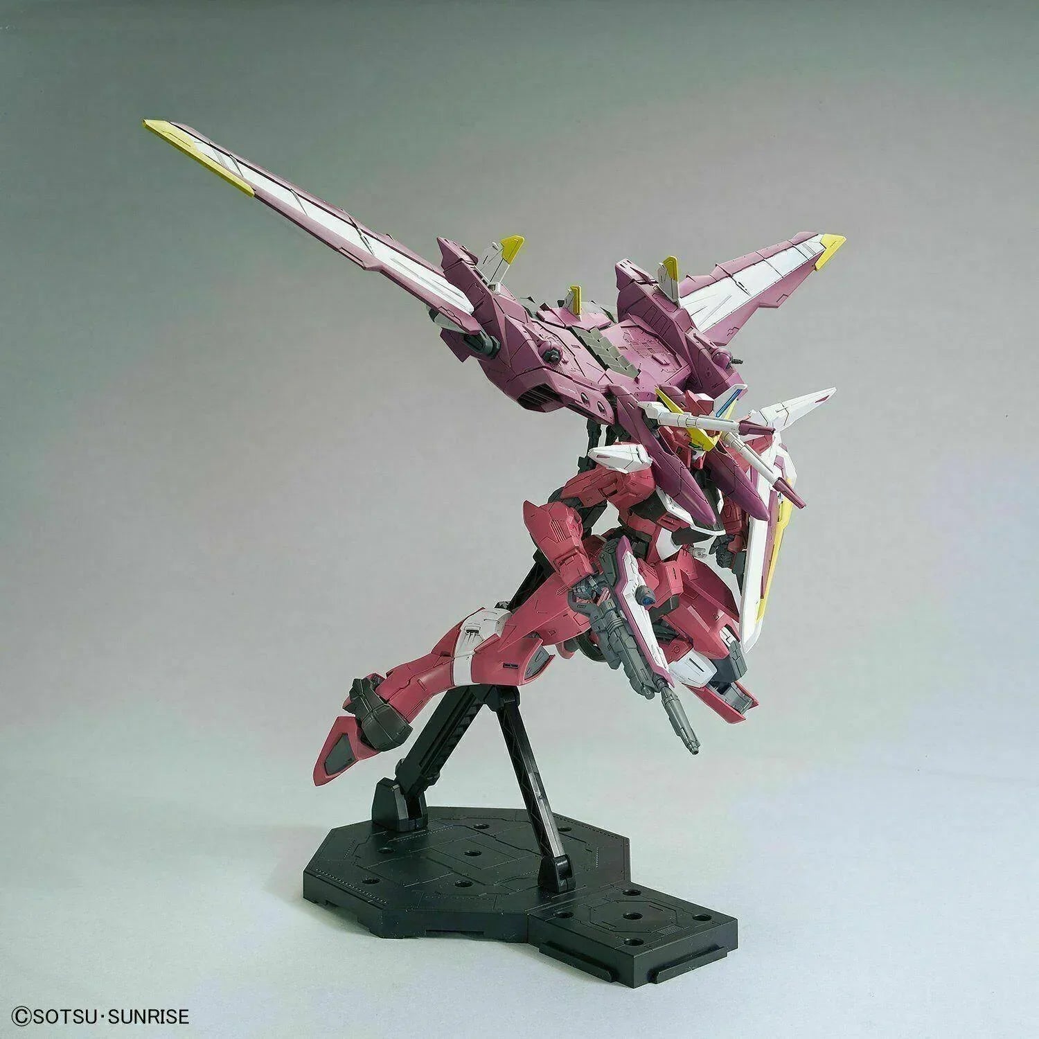 Bandai Justice Gundam MG 1/100 Model Kit – A-Z Toy Hobby